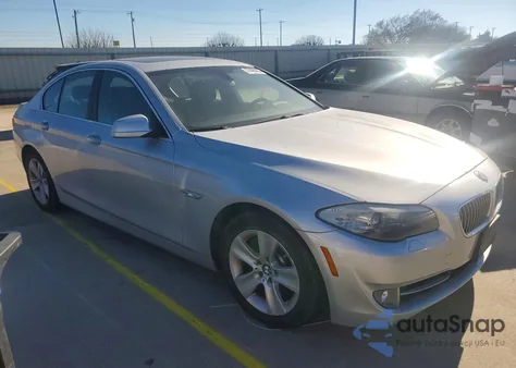 2013 BMW 528 Xi z USA, uszkodzony, nr VIN WBAXH5C58DDW16357